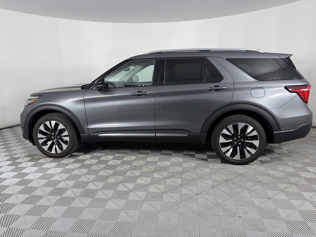 Certified 2025 Ford Explorer Platinum w/ LUX Leather Package image 2