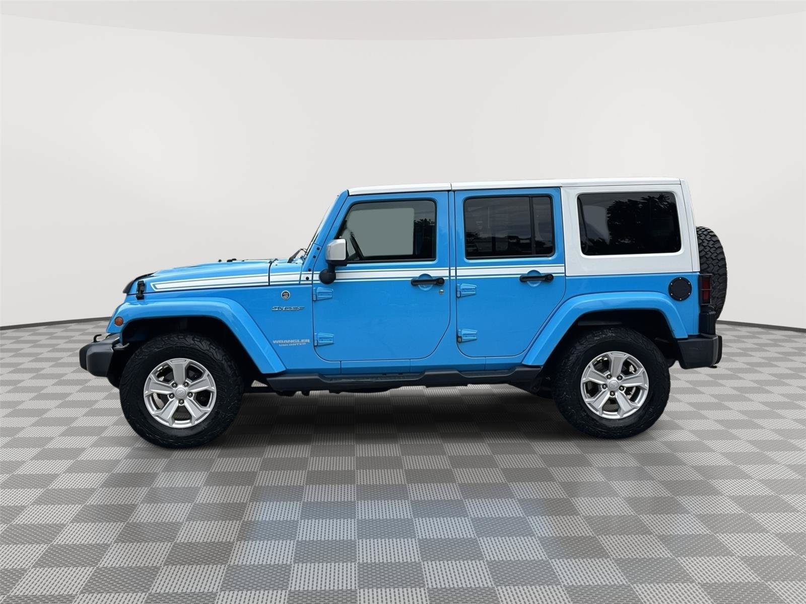Used 2017 Jeep Wrangler Unlimited Sahara w/ Quick Order Package 24E Chief AWD/4WD image 2