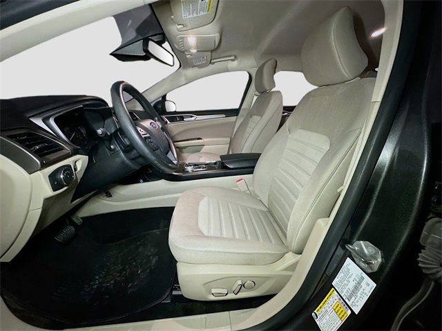 Certified 2019 Ford Fusion SE image 17