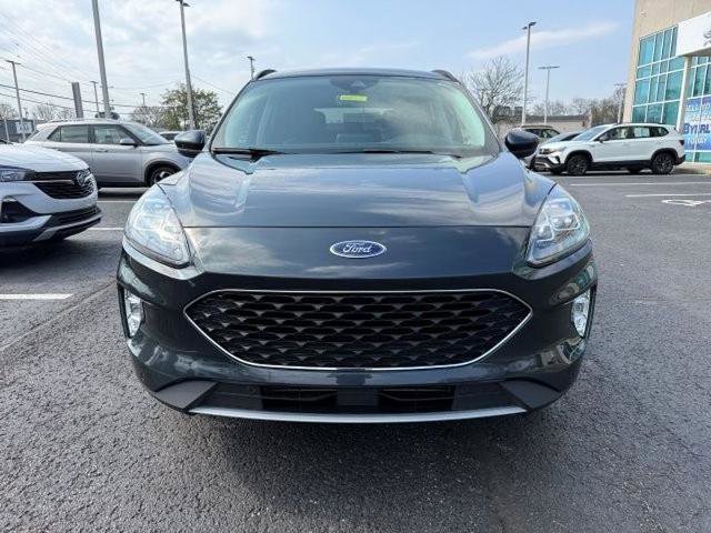 Certified 2022 Ford Escape Titanium w/ Class II Trailer Tow Package AWD/4WD image 3