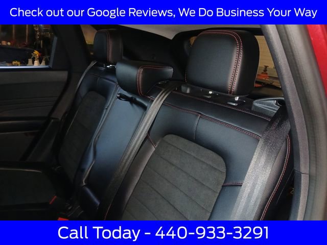 Certified 2022 Ford Escape SEL w/ SEL Stealth AWD Package image 33