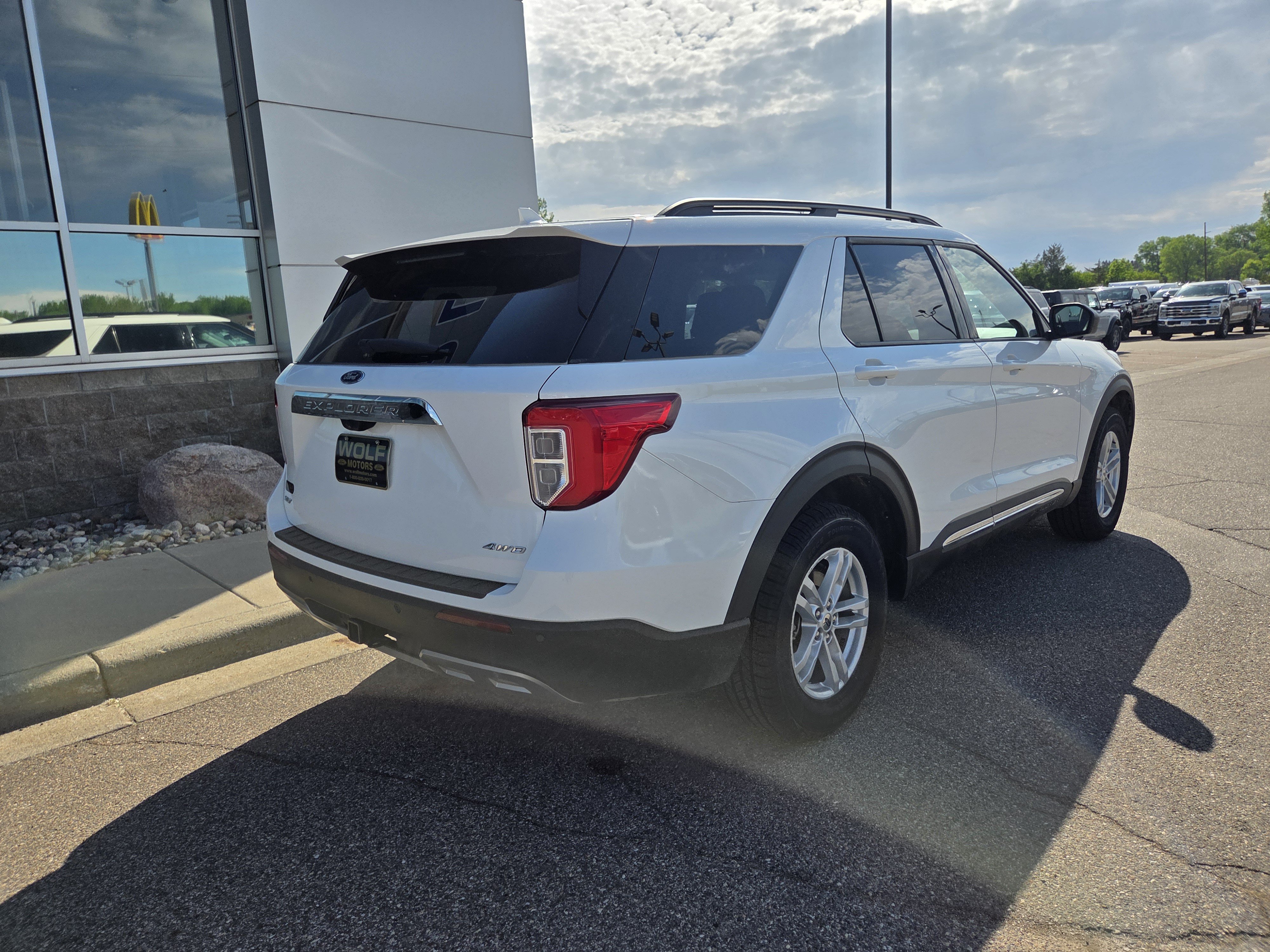 Certified 2023 Ford Explorer XLT w/ Equipment Group 202A AWD/4WD image 19