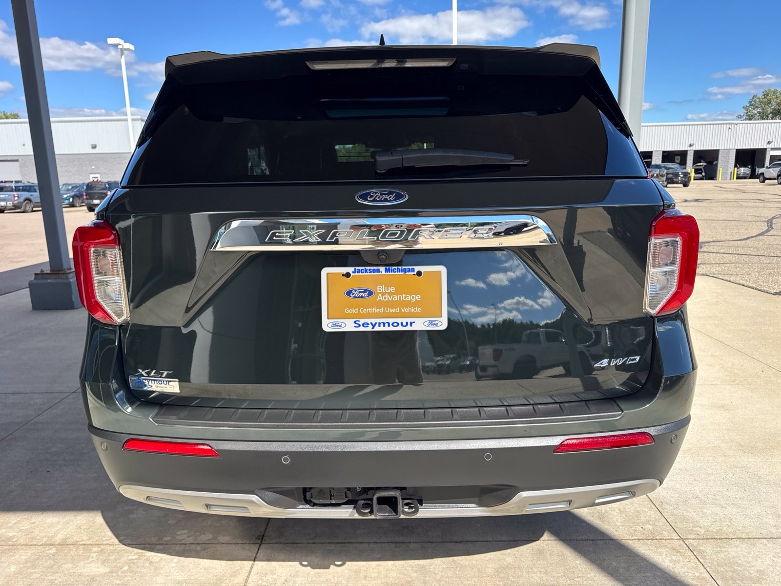 Certified 2024 Ford Explorer XLT w/ Equipment Group 202A AWD/4WD image 6