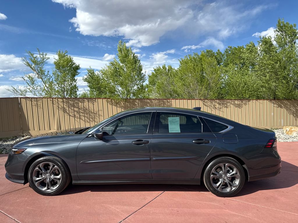 Used 2023 Honda Accord EX image 3