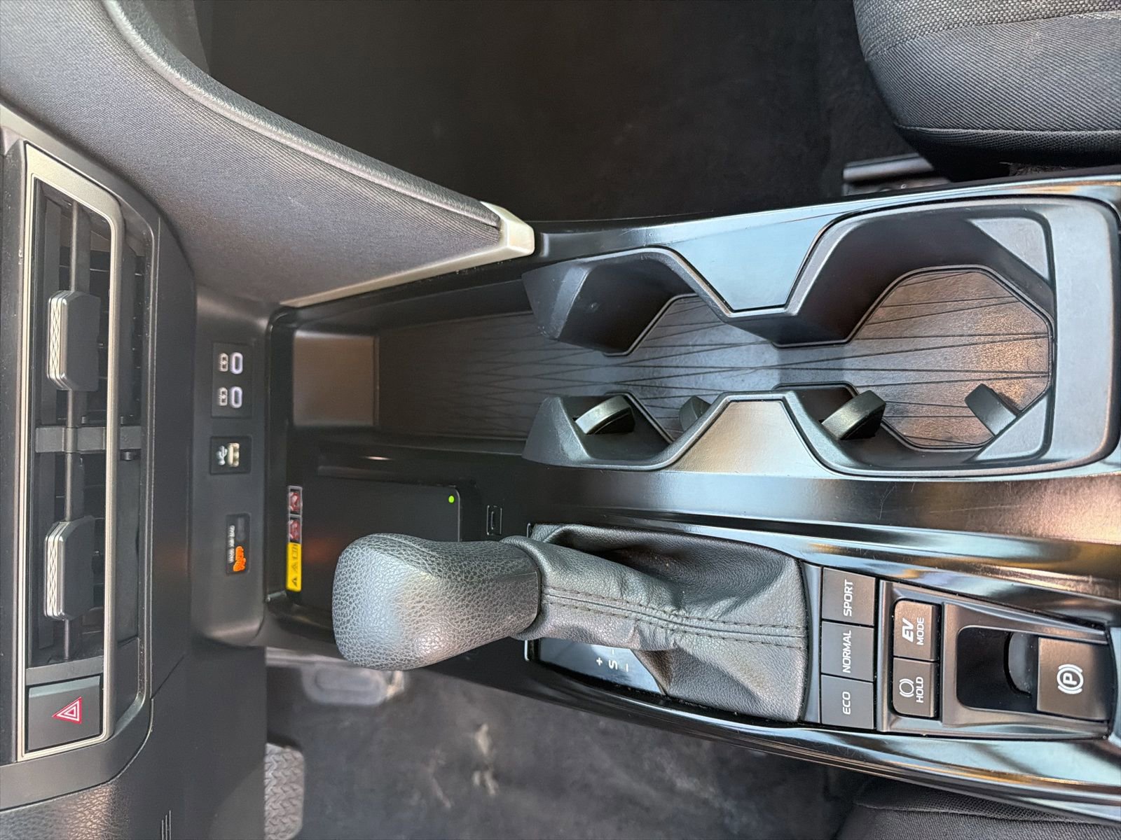 Used 2025 Toyota Camry LE image 25