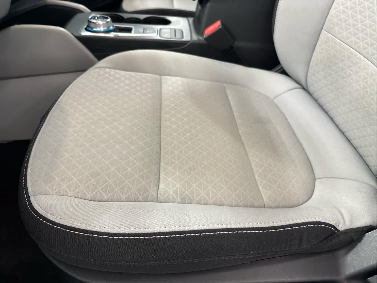 Certified 2025 Ford Escape Active w/ Cold Weather Package AWD/4WD image 28