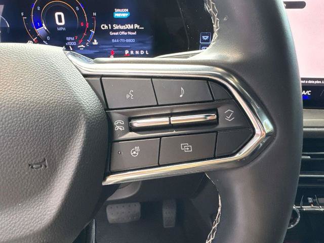 Used 2025 Chevrolet Traverse LT FWD image 23
