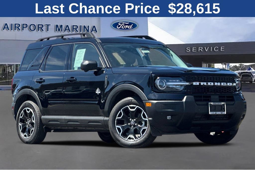 Certified 2025 Ford Bronco Sport Outer Banks w/ Outer Banks Tech Package+ AWD/4WD image 2