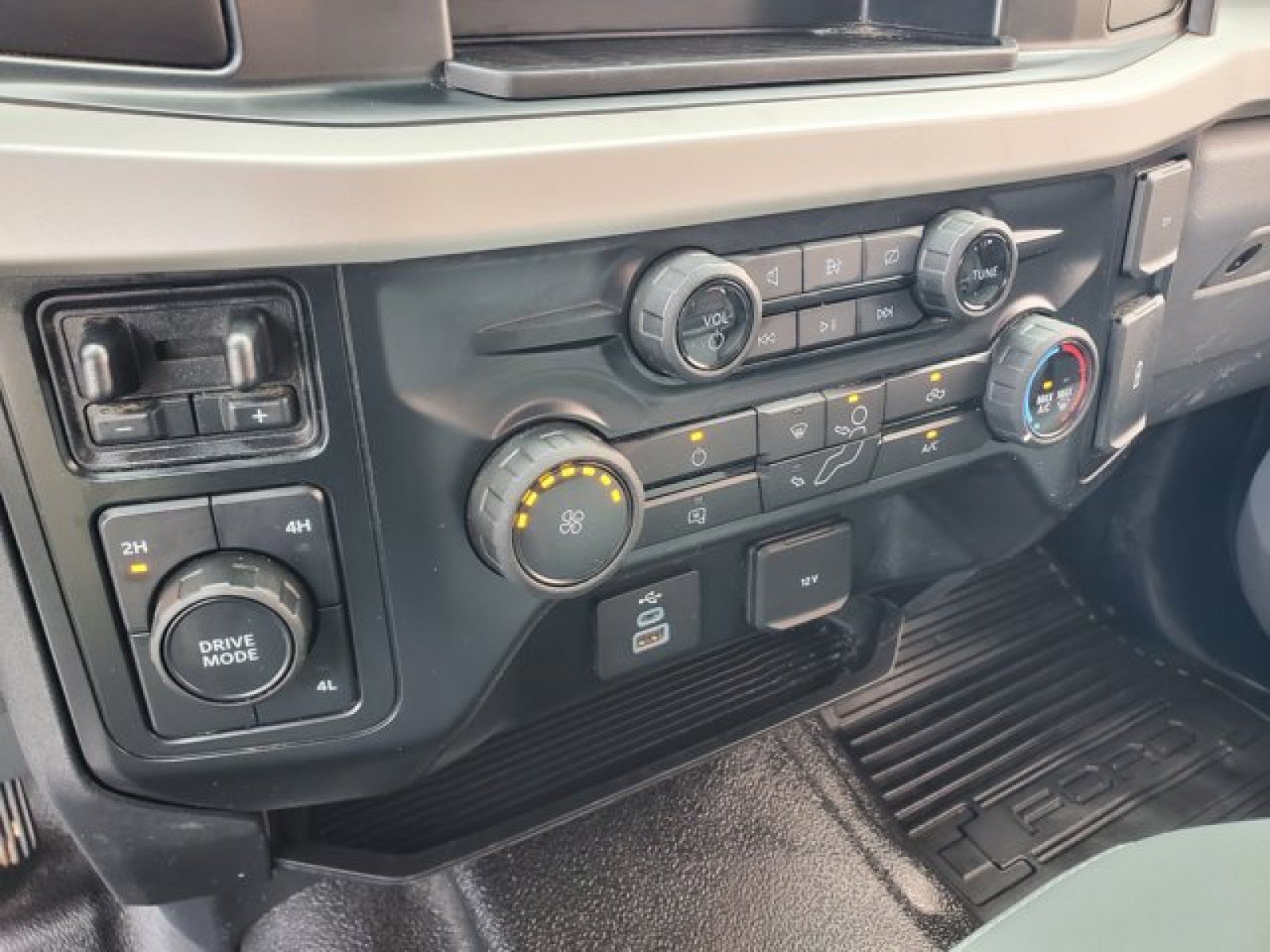 Certified 2024 Ford F350 XL AWD/4WD image 20
