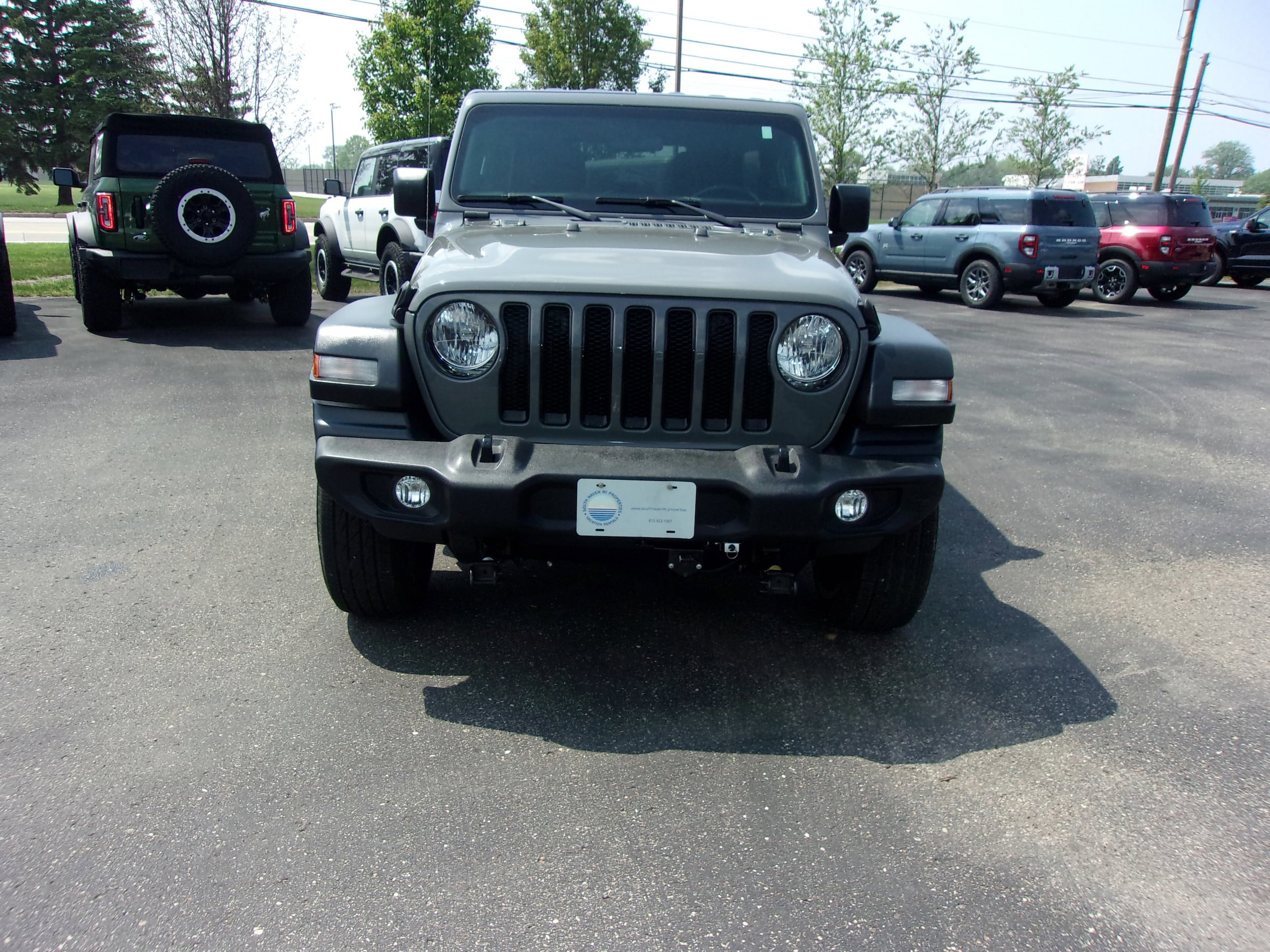 Used 2022 Jeep Wrangler Unlimited Sport AWD/4WD image 8