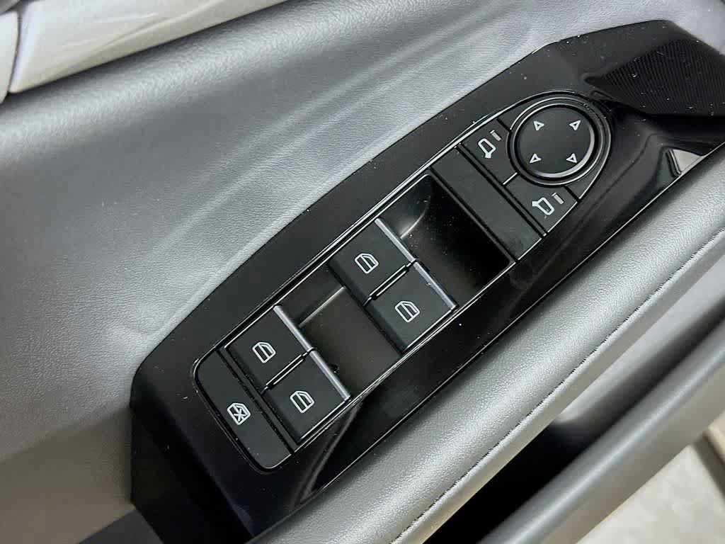 Used 2025 MAZDA MAZDA3 s Sport FWD image 27