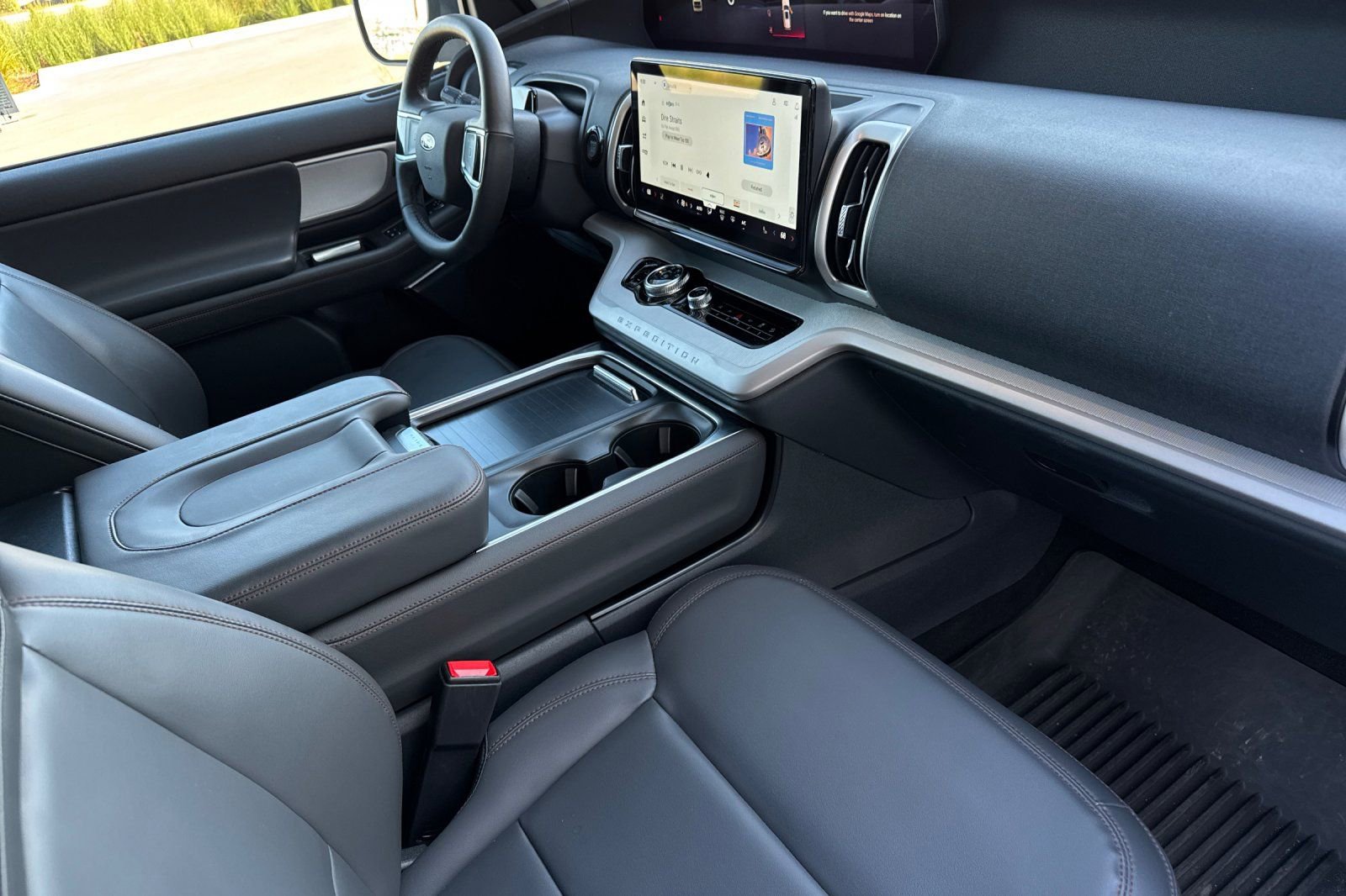 Certified 2025 Ford Expedition Active image 19