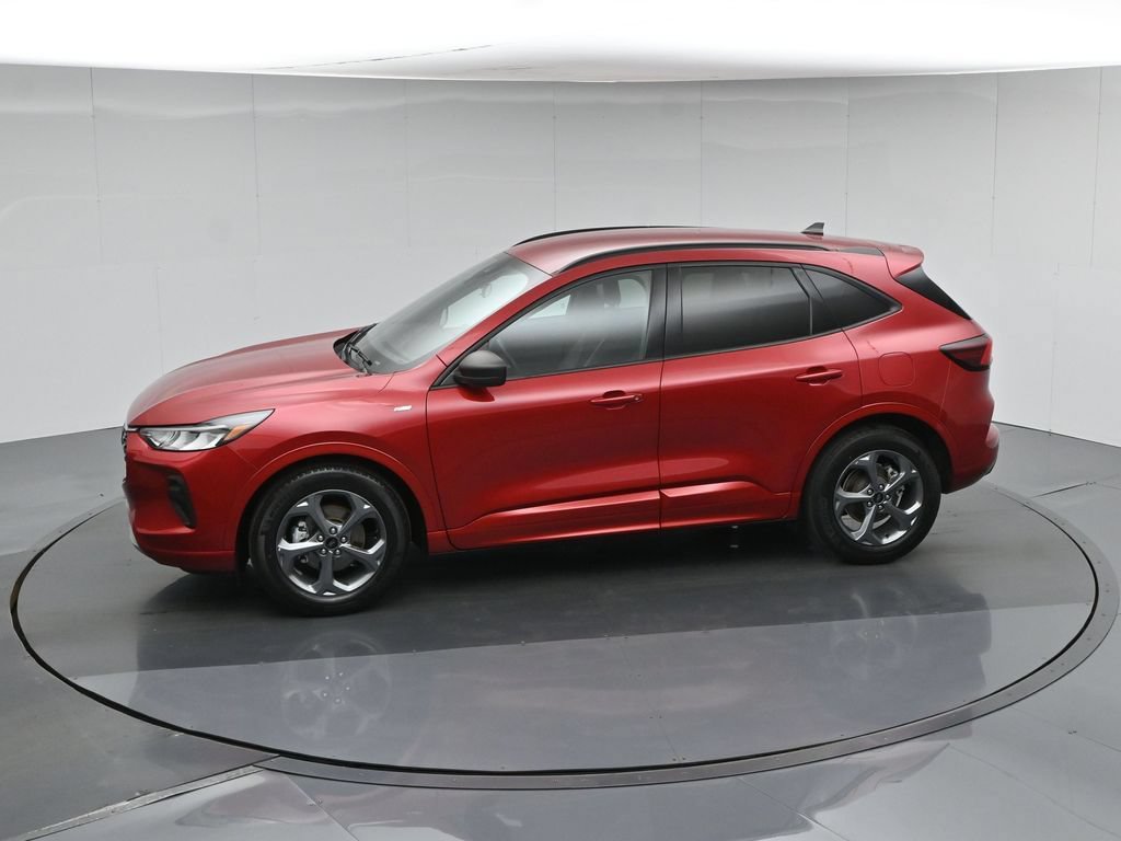 Certified 2023 Ford Escape ST-Line w/ Tech Pack #1 FWD image 44