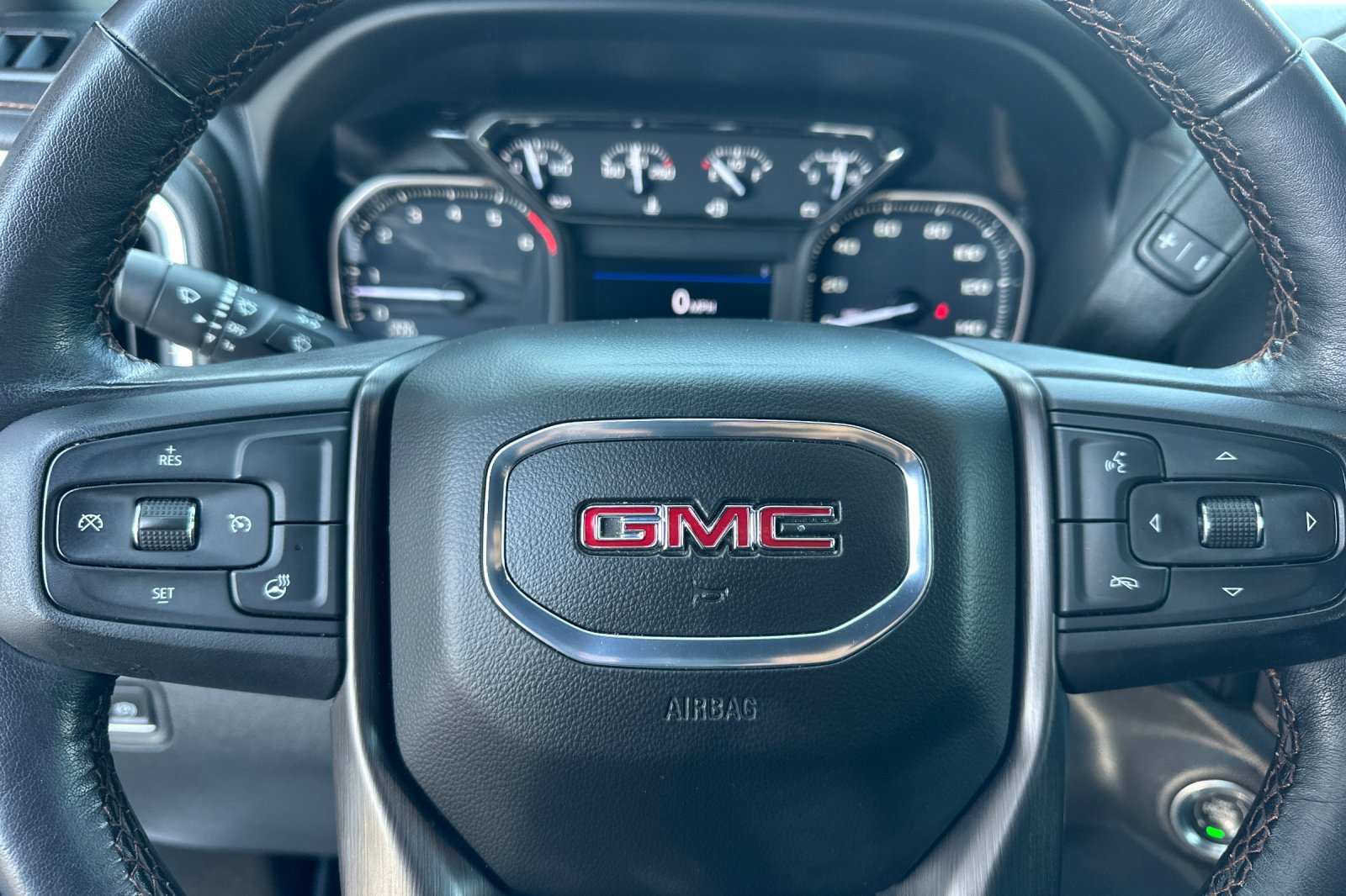Used 2022 GMC Sierra 2500 AT4 AWD/4WD image 24