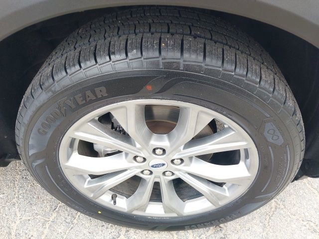 Certified 2023 Ford Explorer Limited image 11