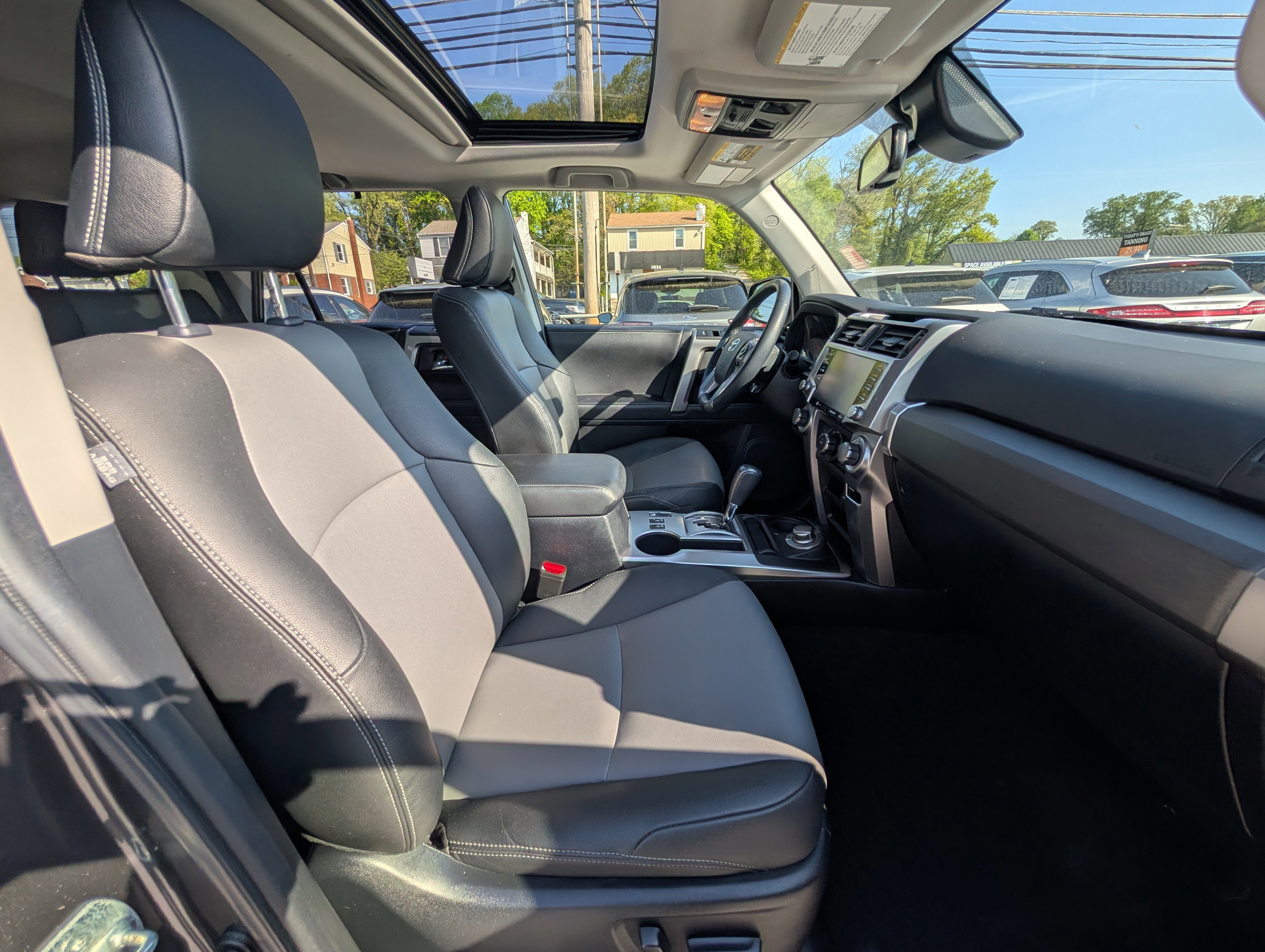 Used 2020 Toyota 4Runner SR5 Premium w/ Moonroof Package AWD/4WD image 12