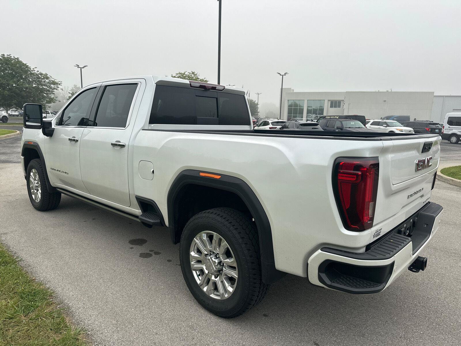 Used 2021 GMC Sierra 2500 Denali w/ Denali Ultimate Package AWD/4WD image 10