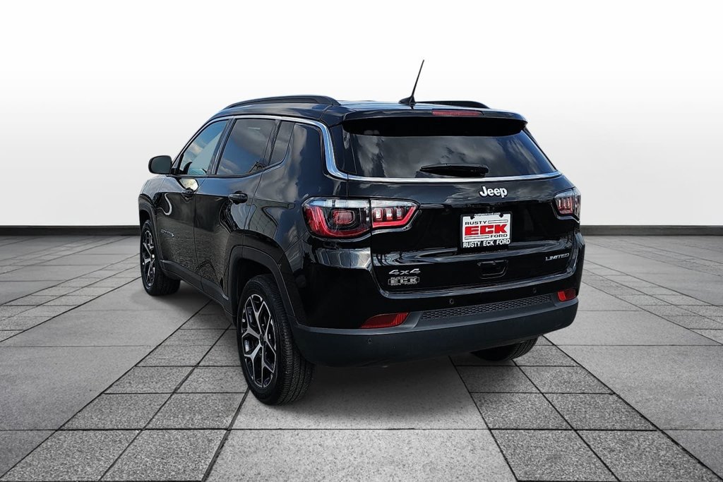 Used 2025 Jeep Compass Limited AWD/4WD image 7