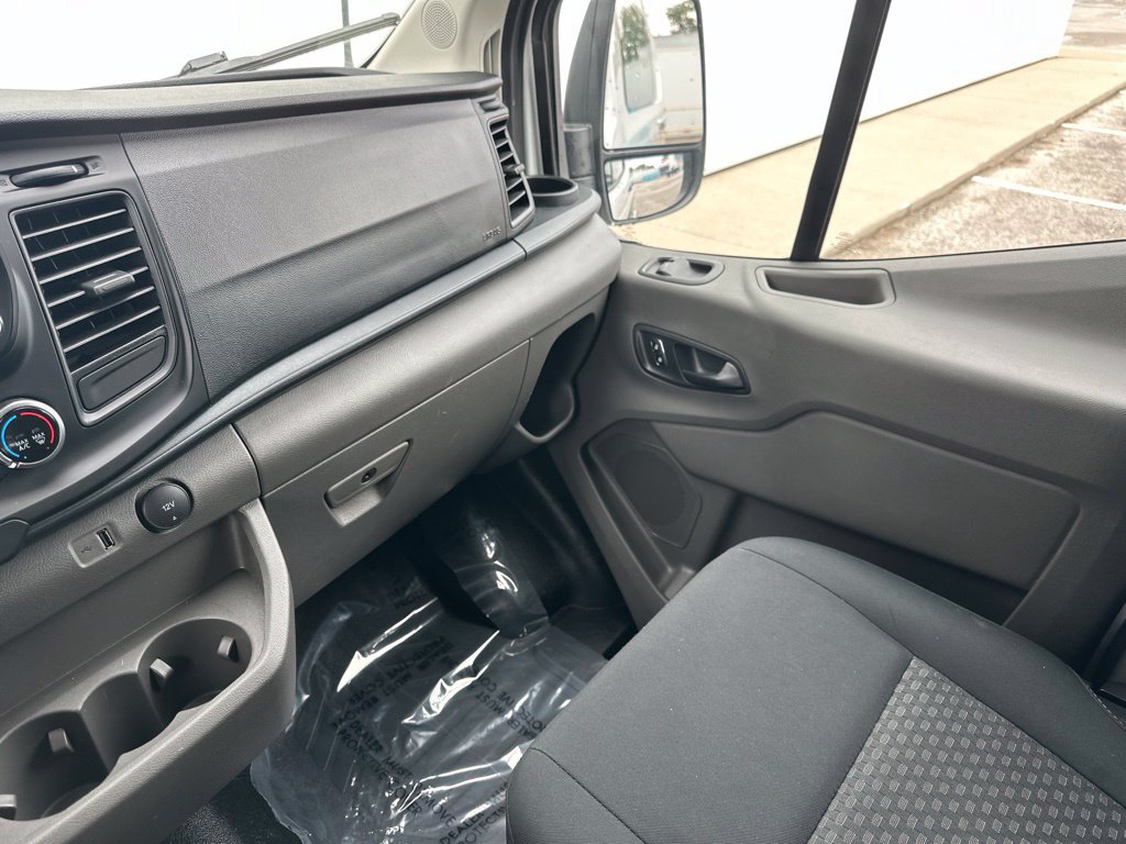 Certified 2025 Ford Transit 250 Low Roof w/ Exterior Upgrade Package RWD image 36