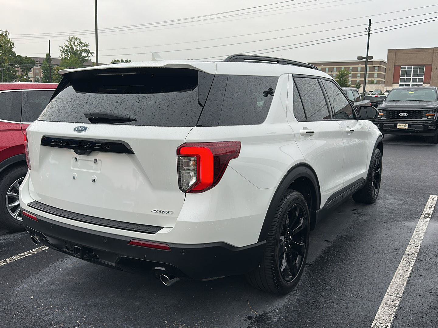 Certified 2023 Ford Explorer ST-Line w/ Class IV Trailer Tow Package AWD/4WD image 3