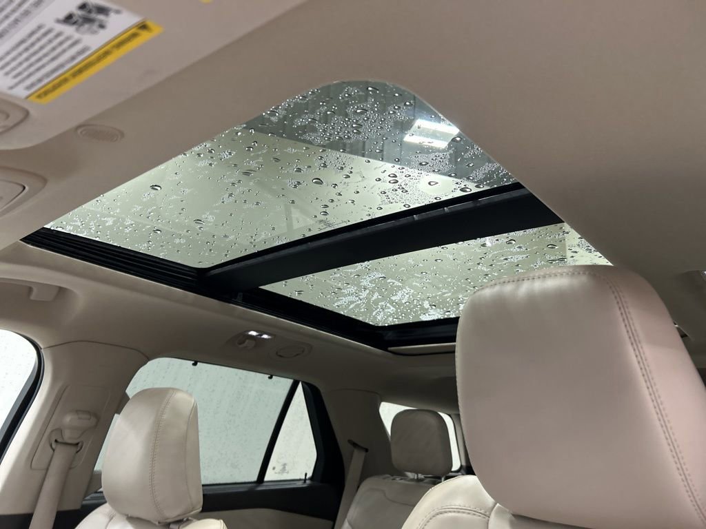 Certified 2023 Ford Explorer Platinum w/ Premium Technology Package image 30