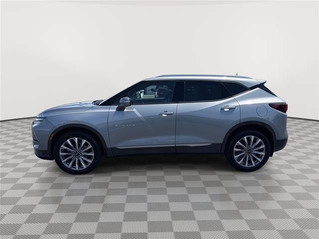 Used 2024 Chevrolet Blazer Premier w/ Driver Confidence II Package AWD/4WD image 4