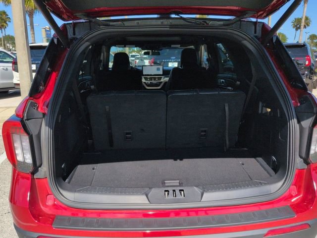 Certified 2025 Ford Explorer ST-Line AWD/4WD image 13