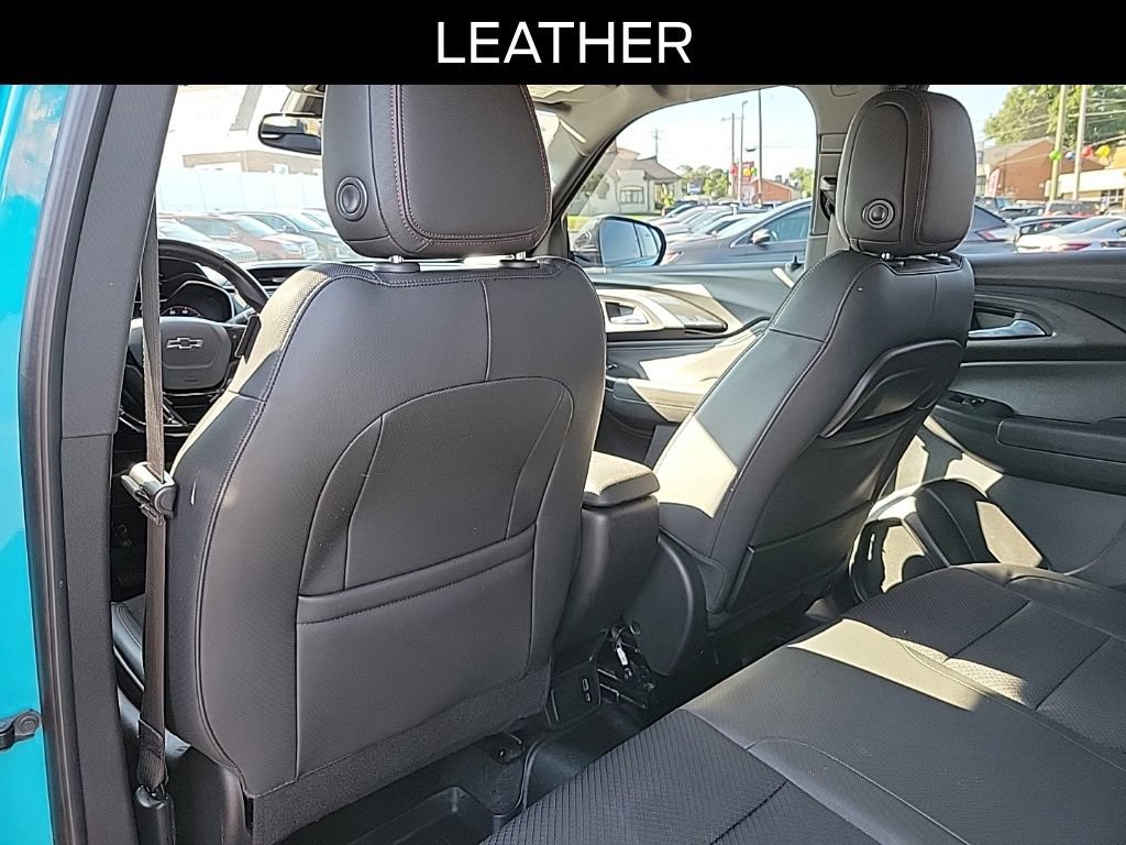 Used 2021 Chevrolet TrailBlazer RS w/ Sun and Liftgate Package AWD/4WD image 14