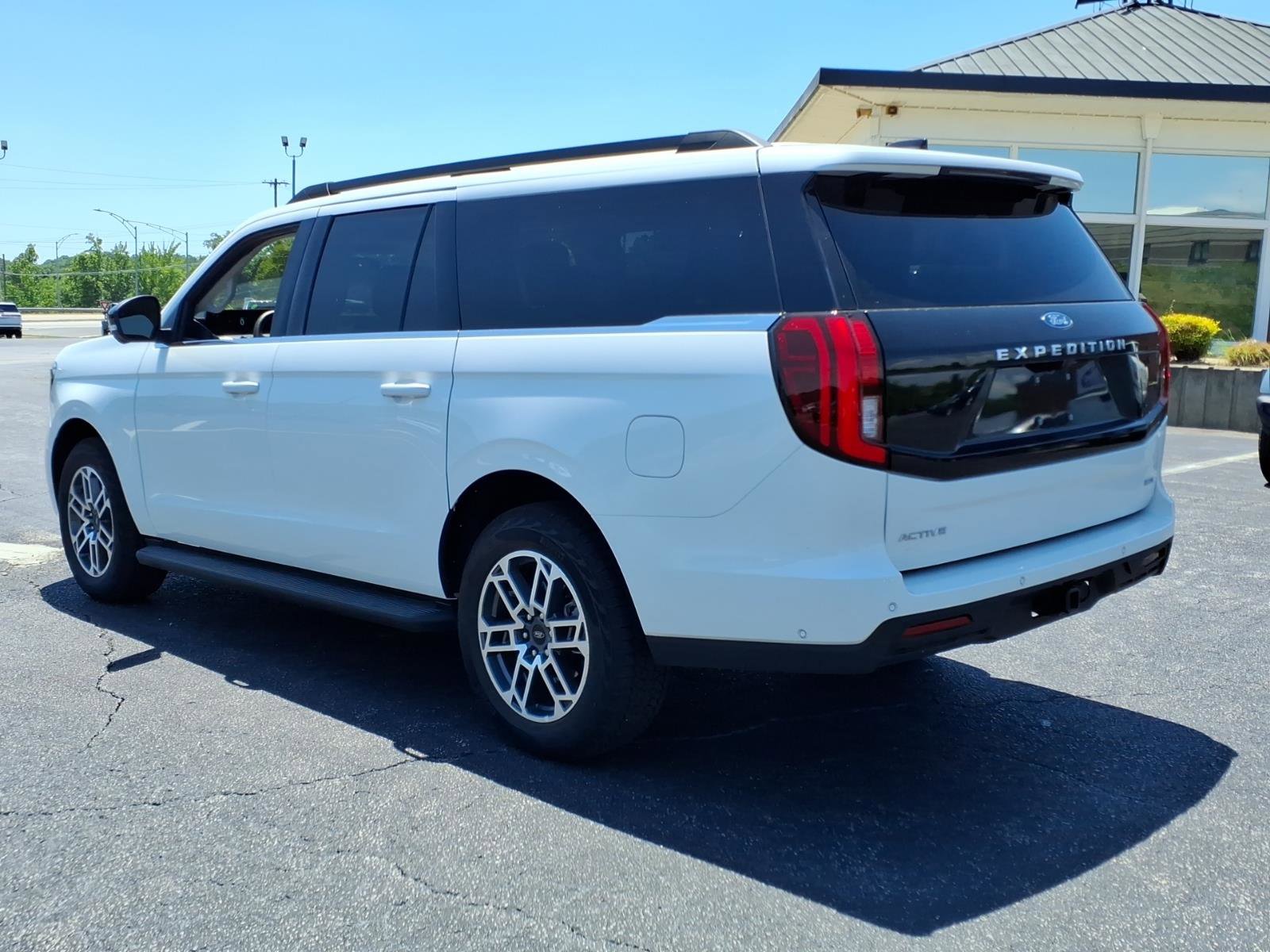 Certified 2025 Ford Expedition Max Active AWD/4WD image 6