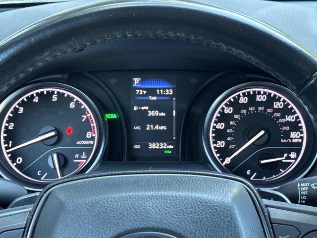 Used 2022 Toyota Camry SE w/ Cold Weather Package FWD image 5