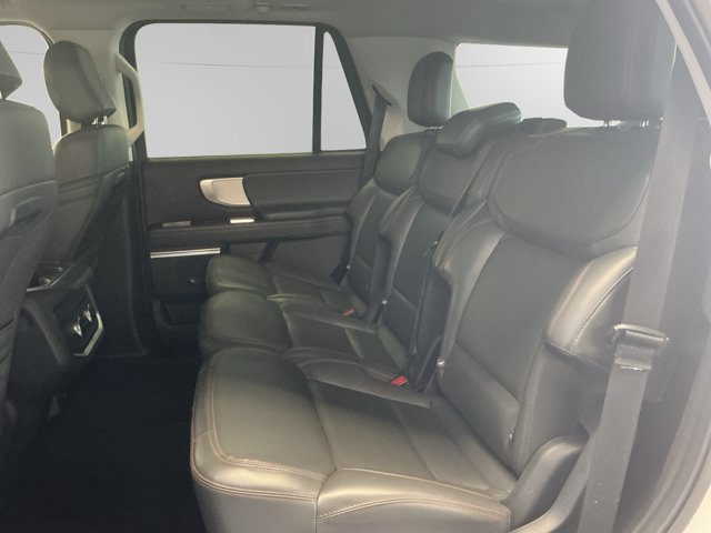 Certified 2025 Ford Expedition Active AWD/4WD image 13
