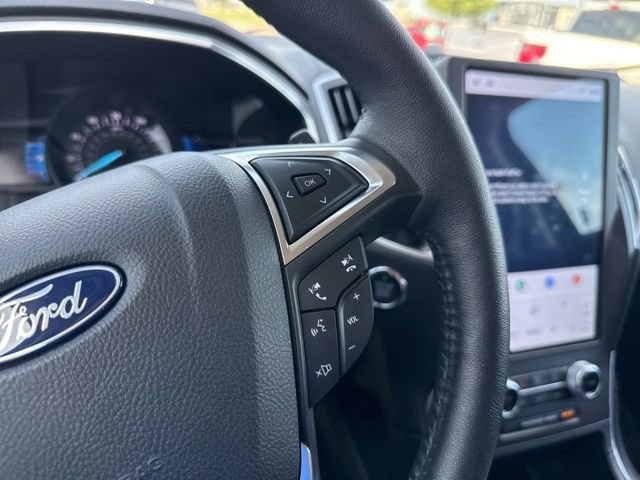 Certified 2021 Ford Edge Titanium w/ Class II Trailer Tow Package AWD/4WD image 32
