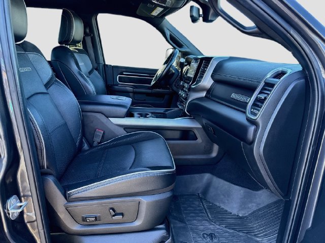 Used 2022 RAM 2500 Laramie AWD/4WD image 36