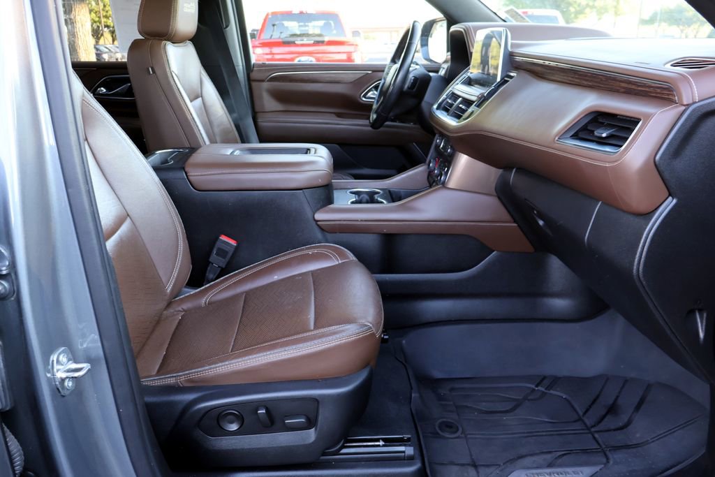 Used 2021 Chevrolet Tahoe High Country RWD image 23