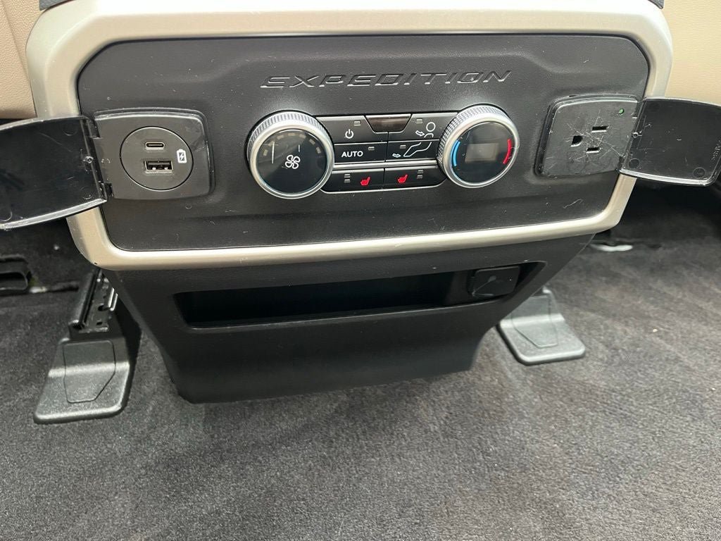 Certified 2023 Ford Expedition Max Limited AWD/4WD image 16