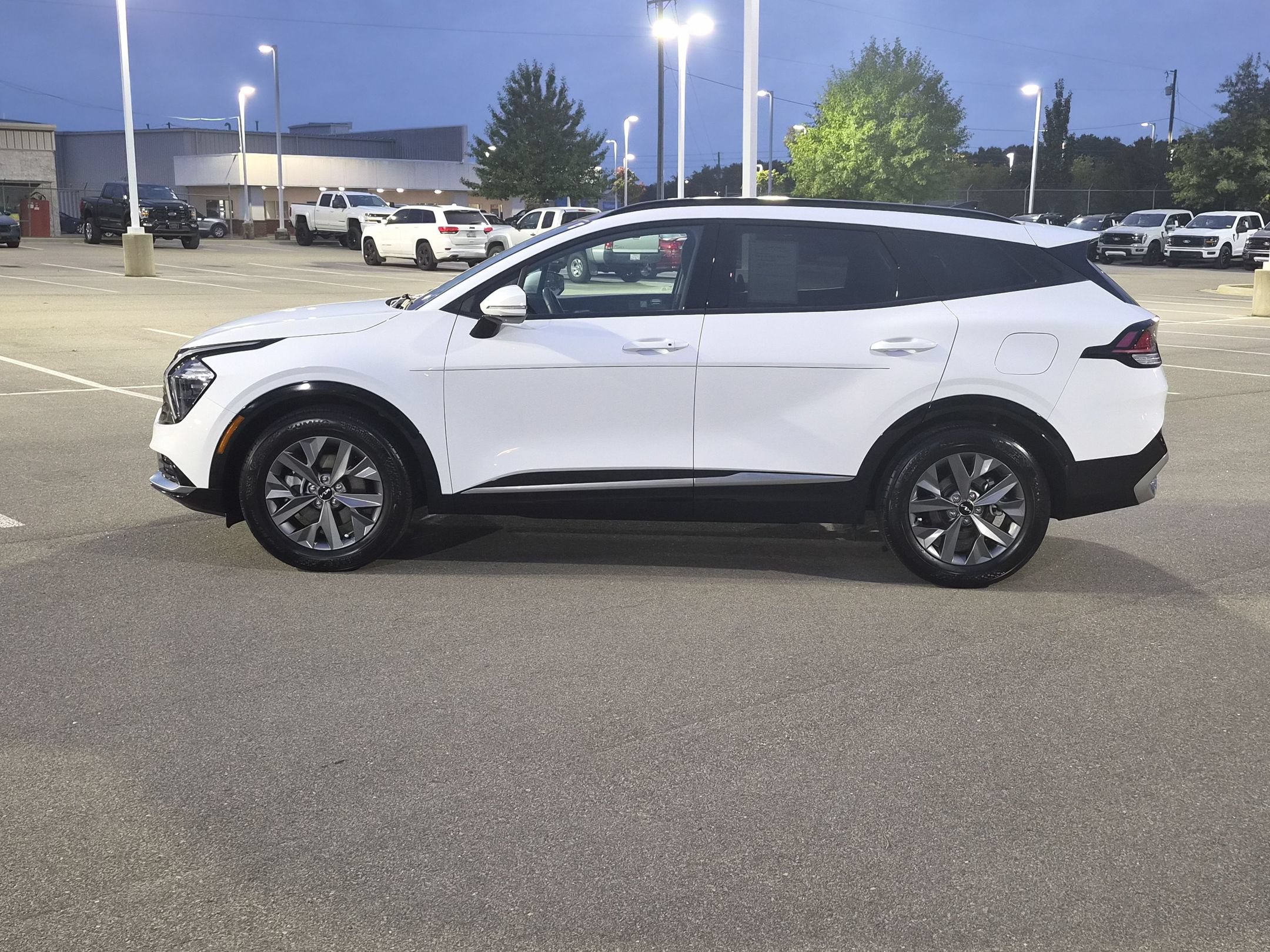 Used 2023 Kia Sportage SX FWD image 7