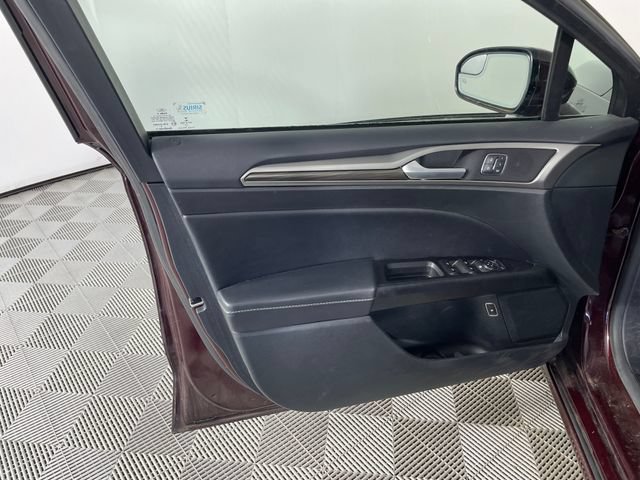 Certified 2017 Ford Fusion SE w/ Equipment Group 602A FWD image 11