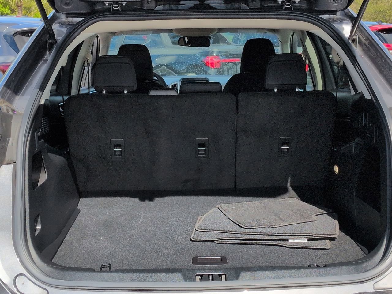 Certified 2022 Ford Edge SE w/ Black Appearance Package image 13