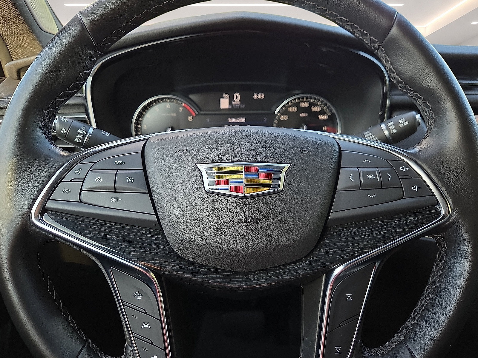 Used 2022 Cadillac XT5 Premium Luxury w/ LPO, Floor Liner Package FWD image 24