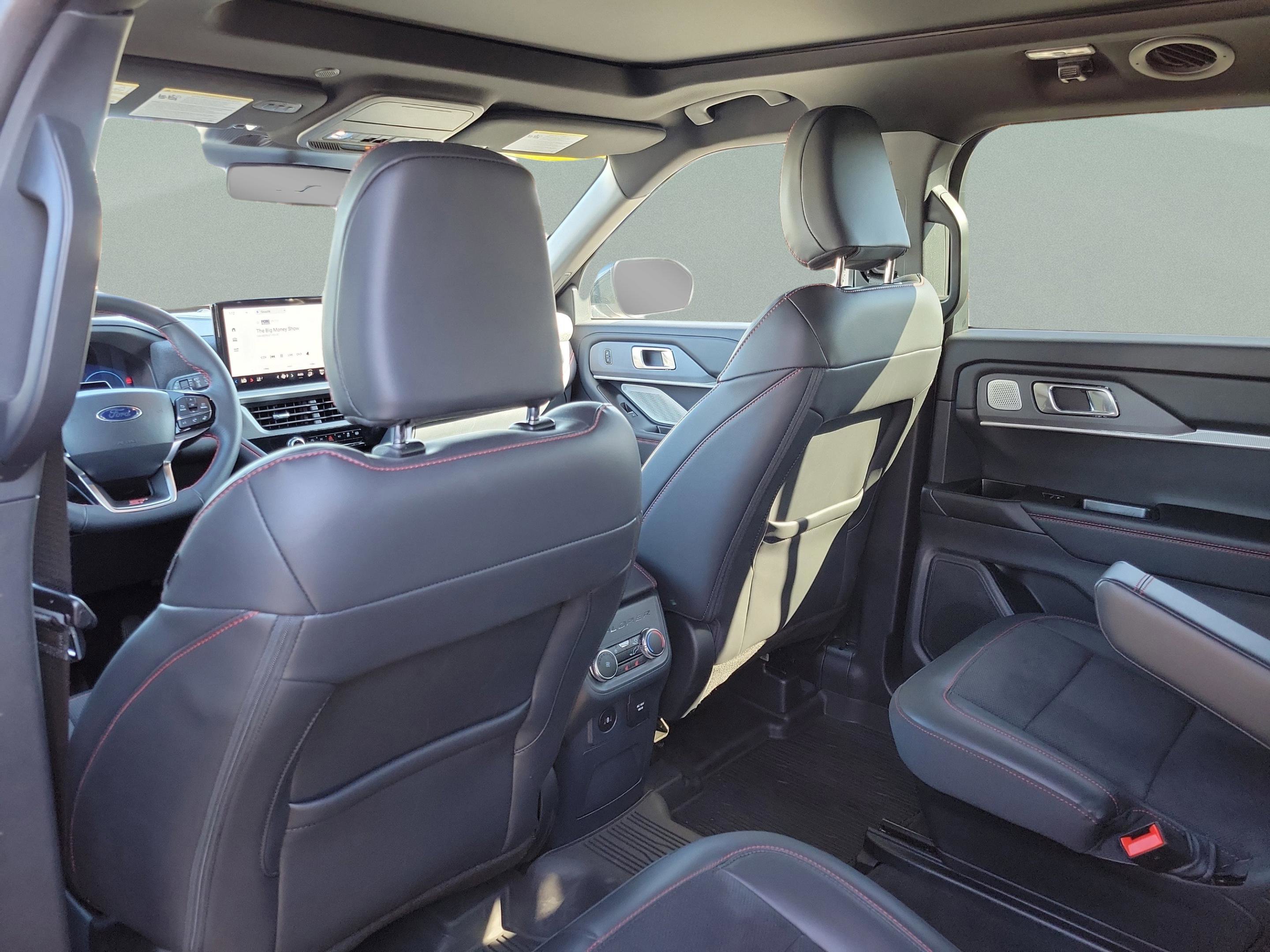 Certified 2025 Ford Explorer ST w/ Sun And Sound Package image 23