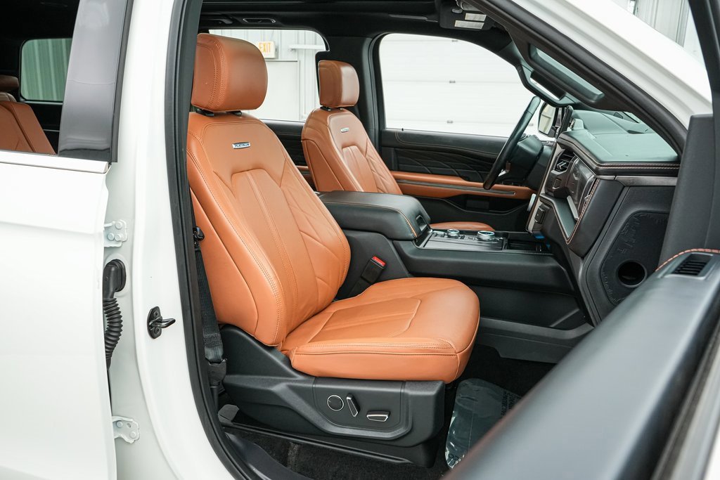 Certified 2022 Ford Expedition Platinum image 23