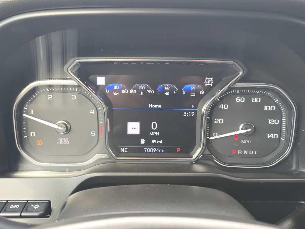 Used 2022 GMC Sierra 3500 Denali w/ Denali Ultimate Package image 21