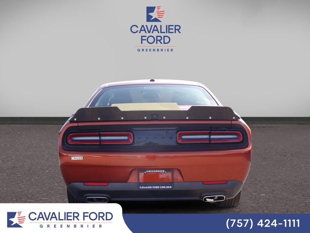 Used 2020 Dodge Challenger SXT w/ Blacktop Package RWD image 3