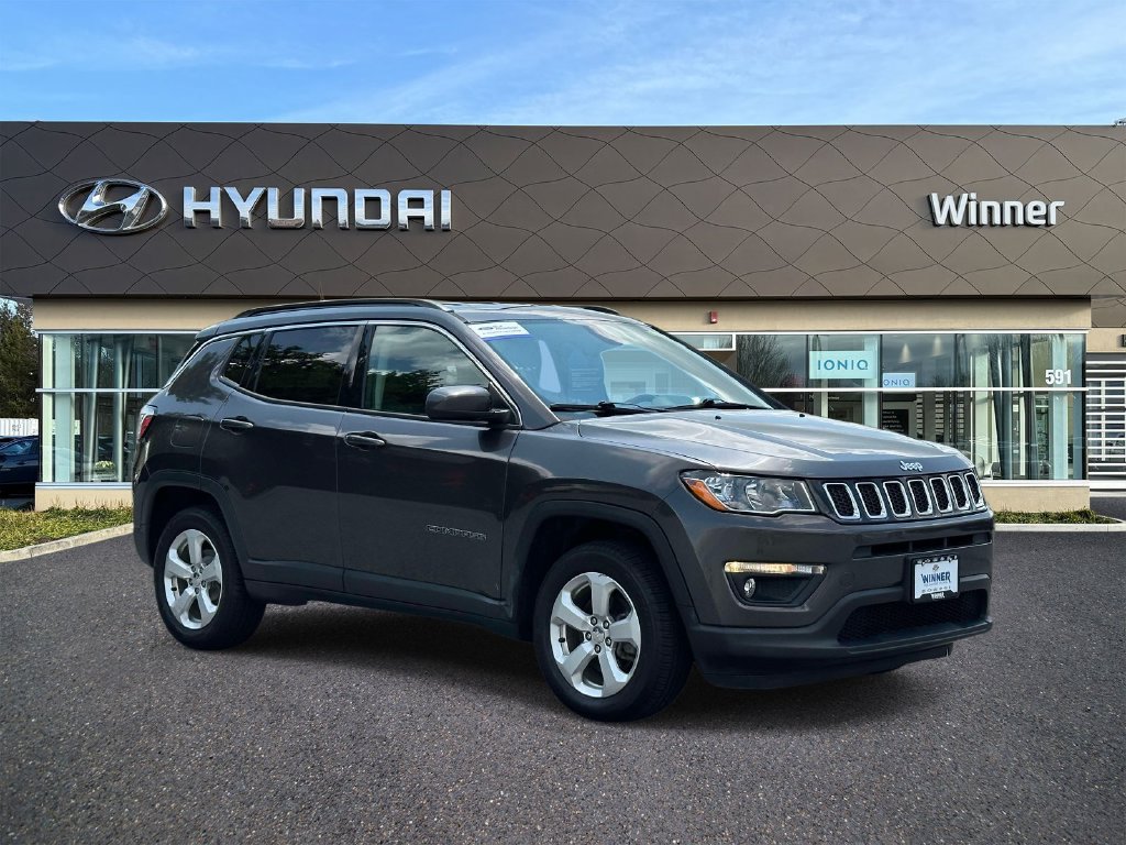 Used 2018 Jeep Compass Latitude AWD/4WD image 6