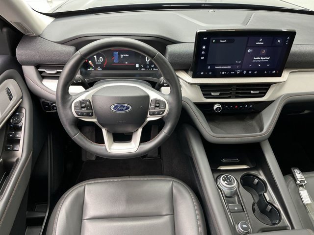 Certified 2025 Ford Explorer Active w/ Active Comfort Package AWD/4WD image 19