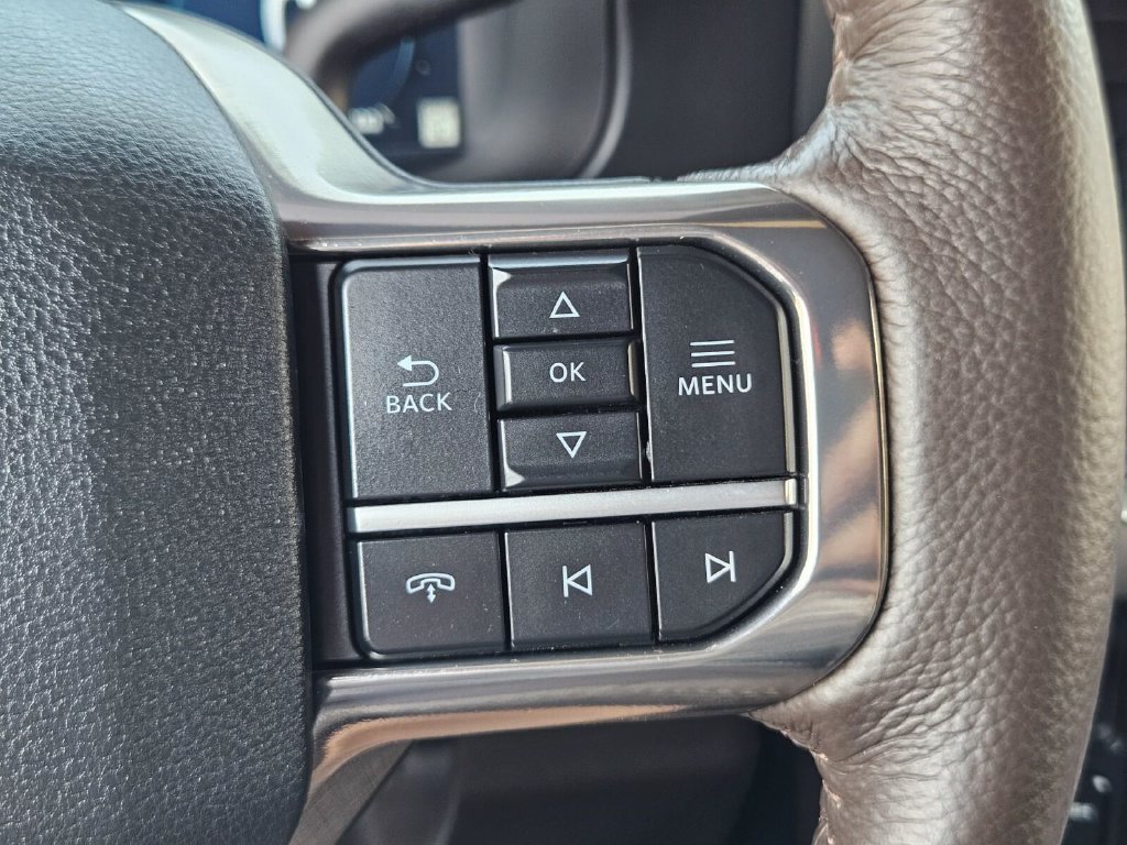 Certified 2025 Ford F350 King Ranch AWD/4WD image 34