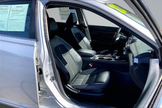 Used 2022 Nissan Altima 2.5 SR FWD image 7