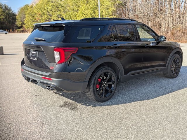 Certified 2022 Ford Explorer ST w/ Equipment Group 401A image 5