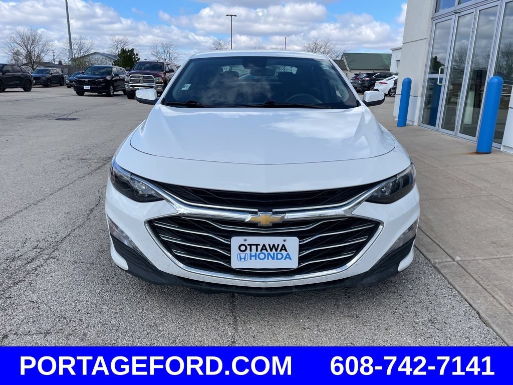 Used 2024 Chevrolet Malibu LT FWD image 3