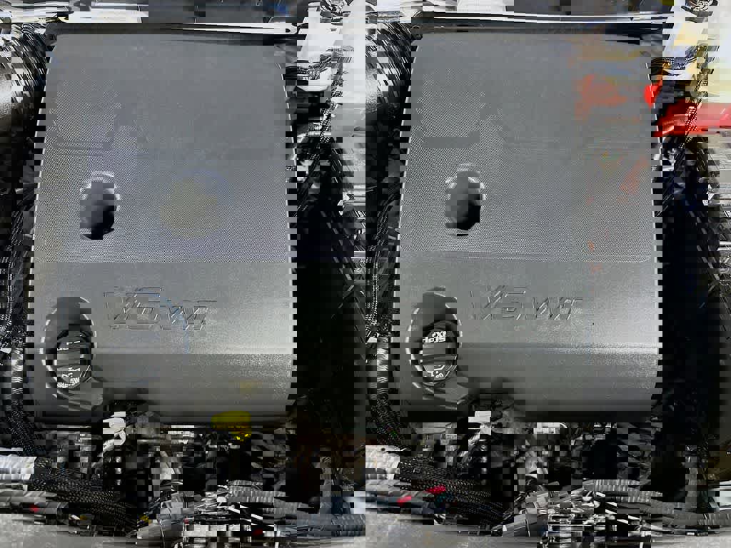 Used 2023 Buick Enclave Essence w/ Experience Buick Package image 9